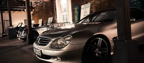 Classic Car Lounge