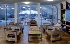 First Car Lounge - Lucerne